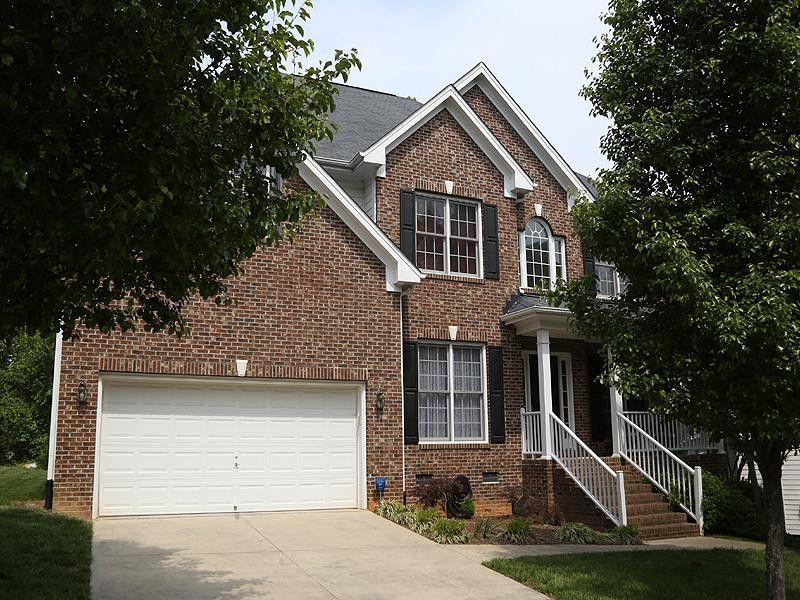1704 Autumn Ridge Dr, Durham, NC 27712