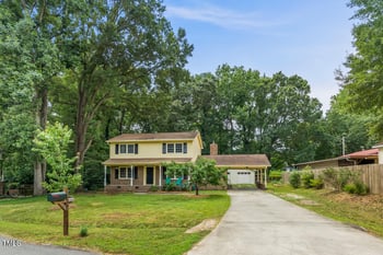 1704 Little John Ct, Burlington, NC 27217