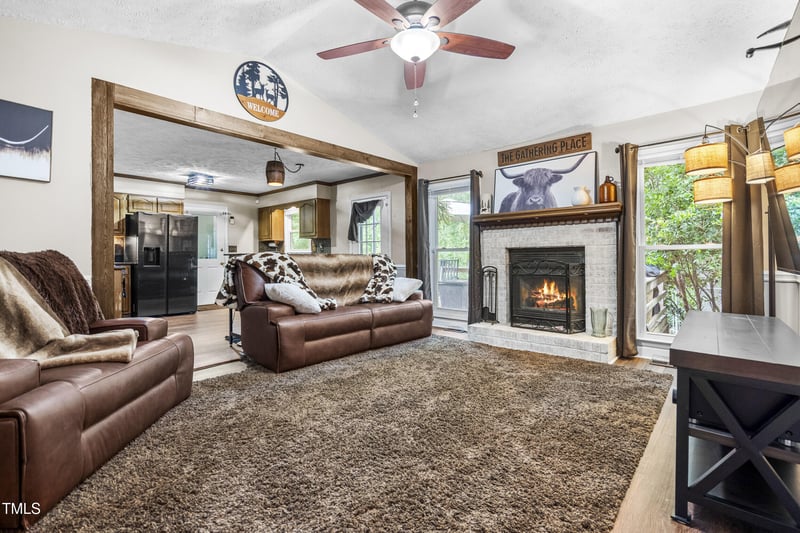 1704 Lyon Rd, Fayetteville, NC 28303