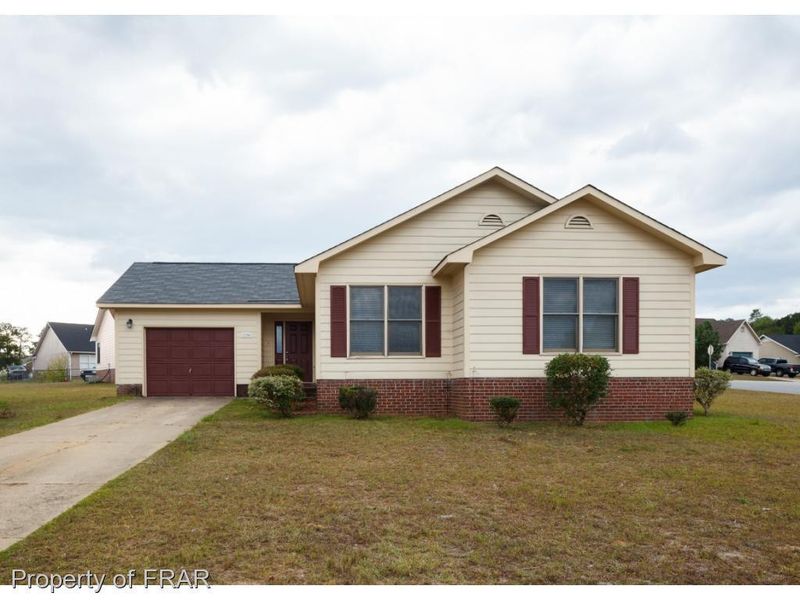 1704 Morrowick Ct, Fayetteville, NC 28304