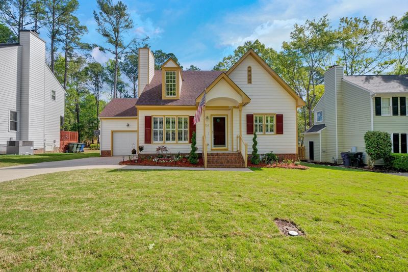 1704 Southern Hills Ct, Raleigh, NC 27604