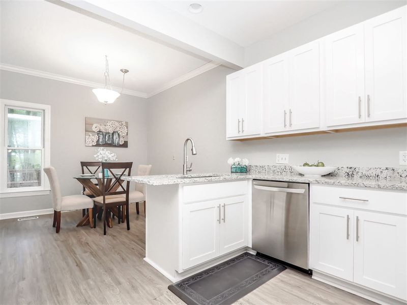 1705 Briarforest Pl, Raleigh, NC 27615