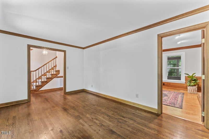 1705 Bridgeport Dr, Raleigh, NC 27615