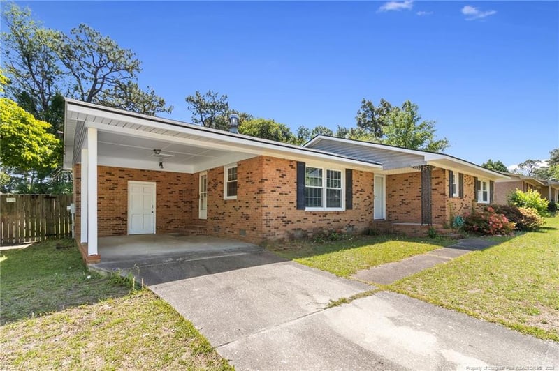 1705 Doyle Ct, Fayetteville, NC 28304