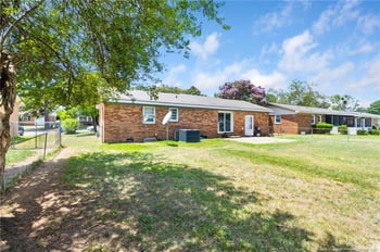 1705 Grandview Dr, Fayetteville, NC 28314