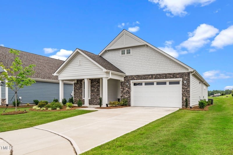 1705 Pinecliff Ct, Fuquay Varina, NC 27526