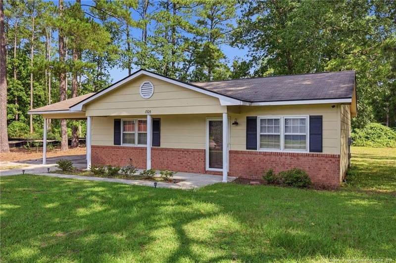 1705 Sand Hill Rd, Hope Mills, NC 28348