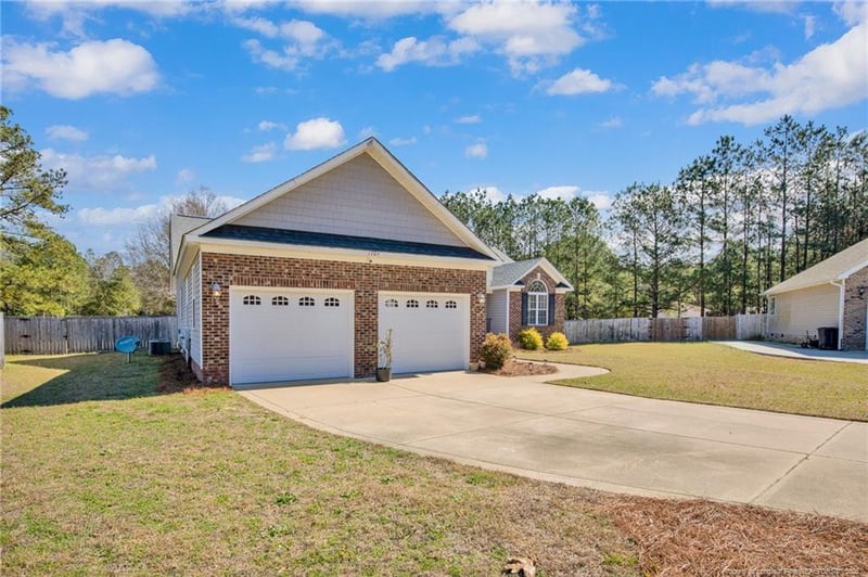 1705 Secretariat Pl, Hope Mills, NC 28348