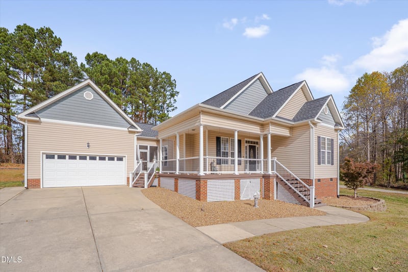 1705 Shell Cracker Dr, Willow Springs, NC 27592