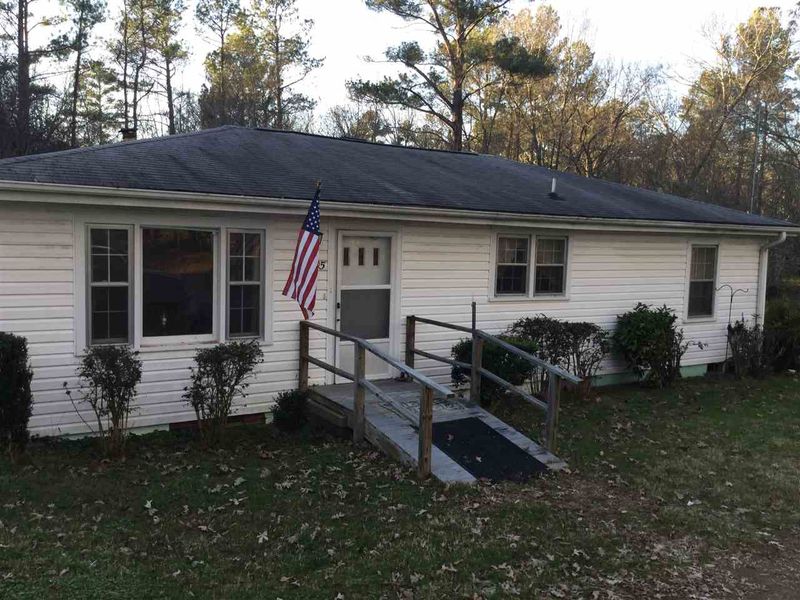 1705 Umstead Rd, Durham, NC 27712