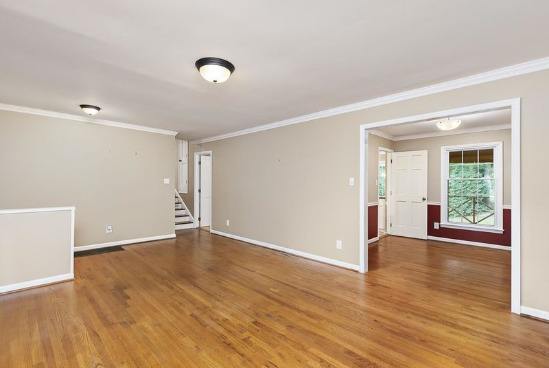 1705 Westhaven Dr, Raleigh, NC 27607