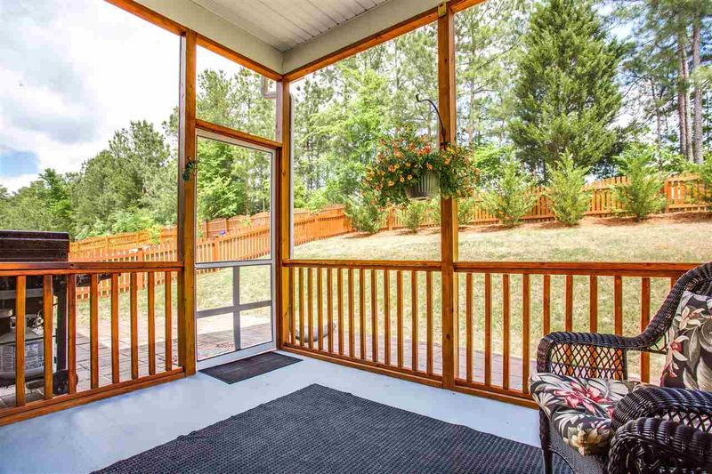 1705 Willowcrest Rd, Durham, NC 27703