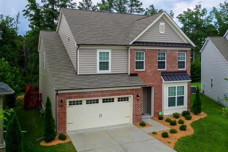 1705 Woodsdale Dr, Durham, NC 27703