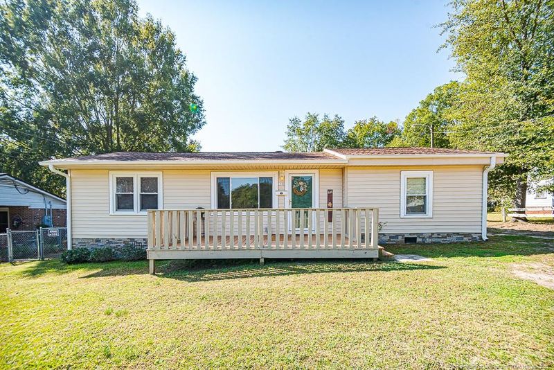 1706 Chaffin St, Sanford, NC 27330