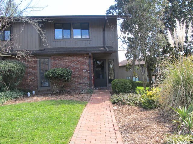 1706 Oak Tree Dr, Chapel Hill, NC 27517
