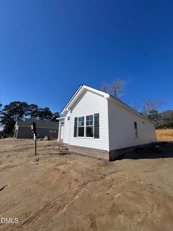 1707 Elizabeth Dr, Kinston, NC 28504