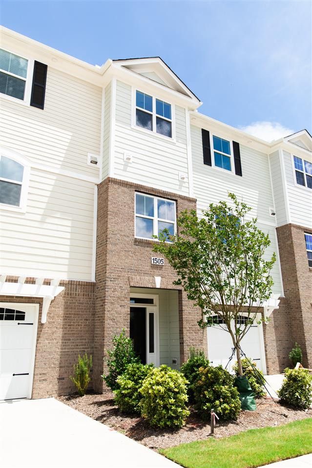 1707 Gathering Park Cir #11, Cary, NC 27519