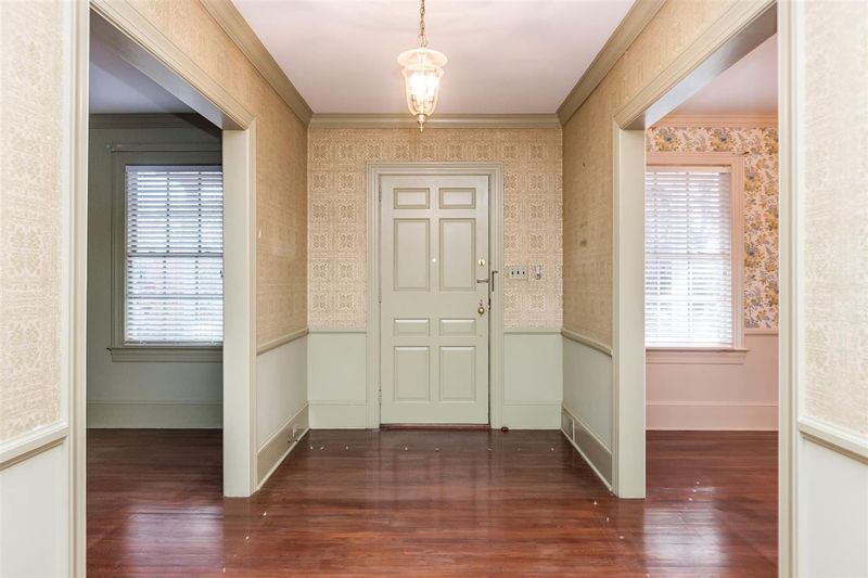 1707 Jarvis St, Raleigh, NC 27608
