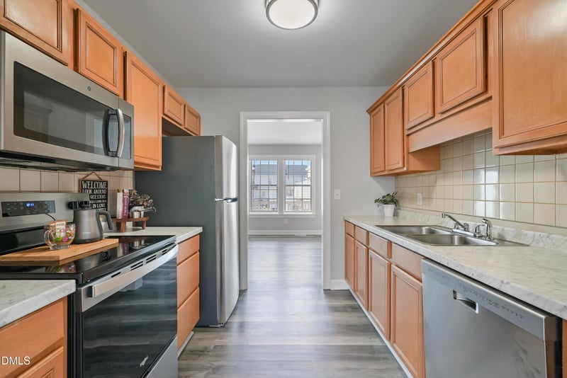 1707 Stroll Cir, Fuquay Varina, NC 27526