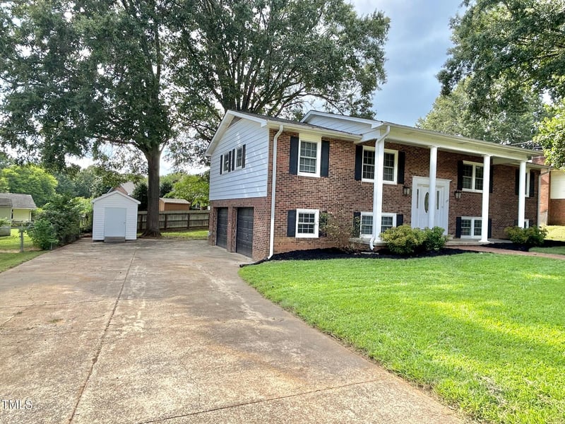 1707 Wedgewood Dr, Graham, NC 27253