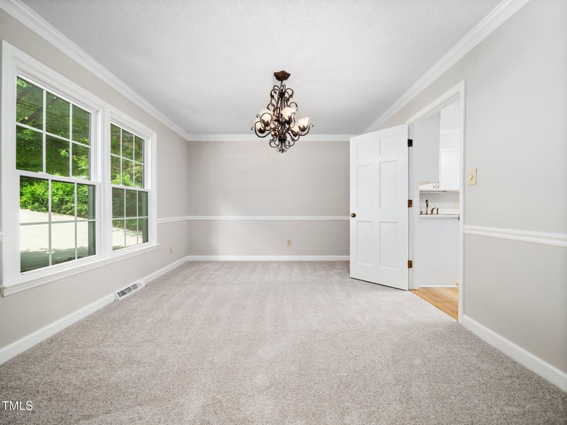 1708 Lake Park Dr, Raleigh, NC 27612