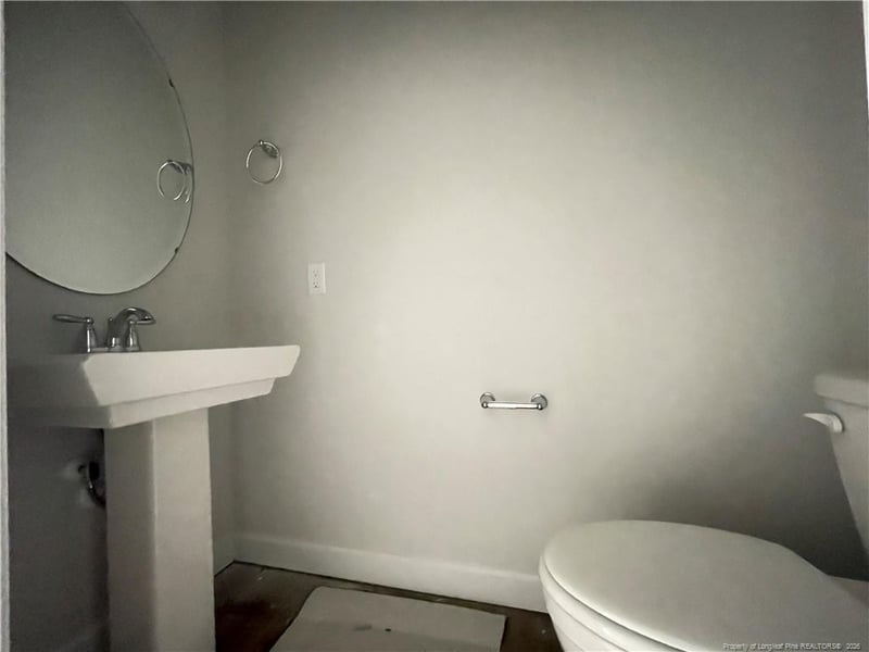 1708 Man O War Dr, Hope Mills, NC 28348