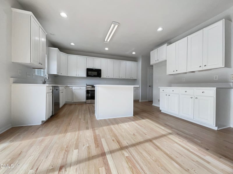 1708 Mclaurin Ln, Fuquay Varina, NC 27526