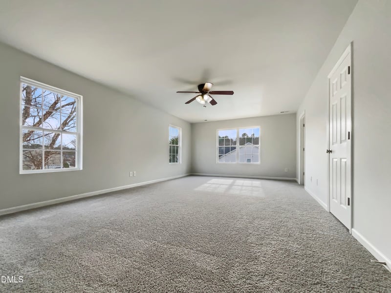 1708 Mclaurin Ln, Fuquay Varina, NC 27526