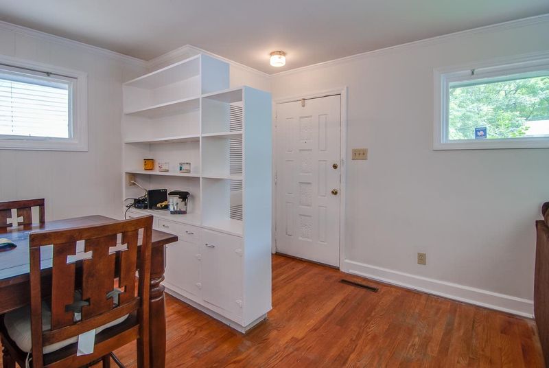 1709 Avondale Dr, Durham, NC 27701