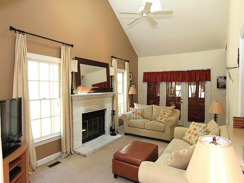 1709 Briarforest Pl, Raleigh, NC 27615