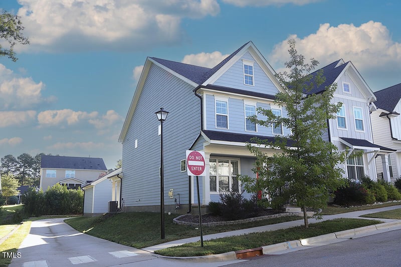 1709 Glazebrook Dr, Wake Forest, NC 27587