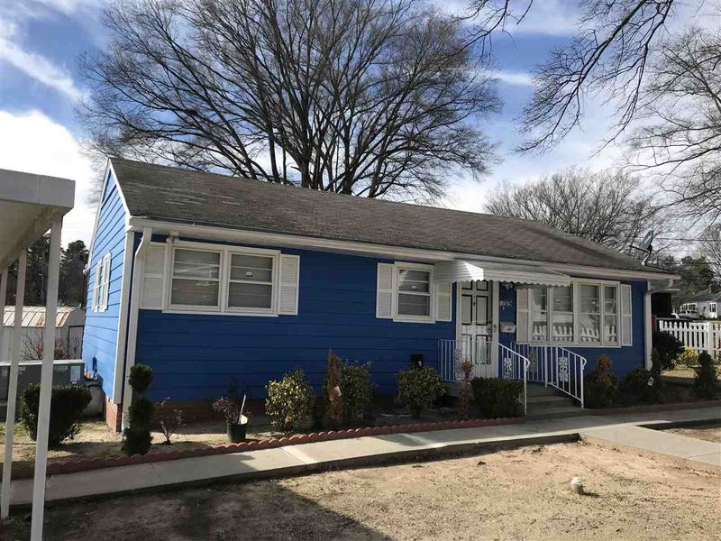 1709 Hillcrest Dr, Durham, NC 27705