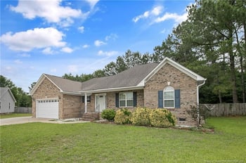 1709 Secretariat Pl, Hope Mills, NC 28348