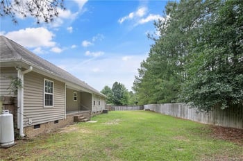 1709 Secretariat Pl, Hope Mills, NC 28348