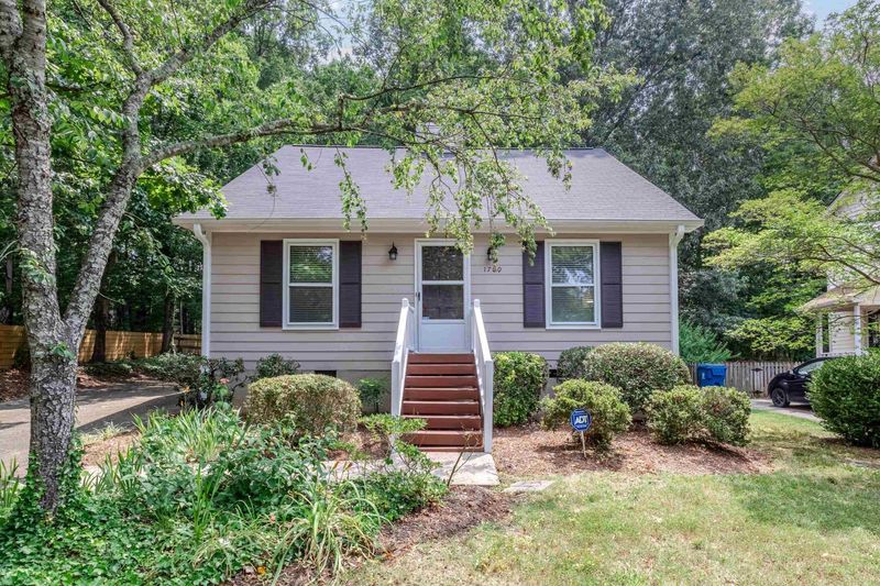 1709 Valley Rn, Durham, NC 27707