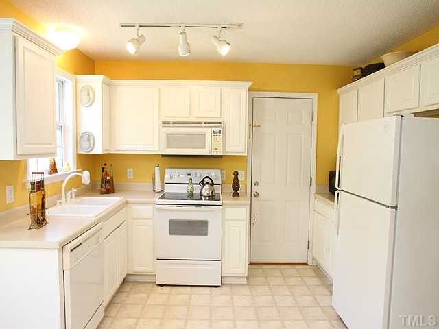 171 Chaney Dr, Garner, NC 27529