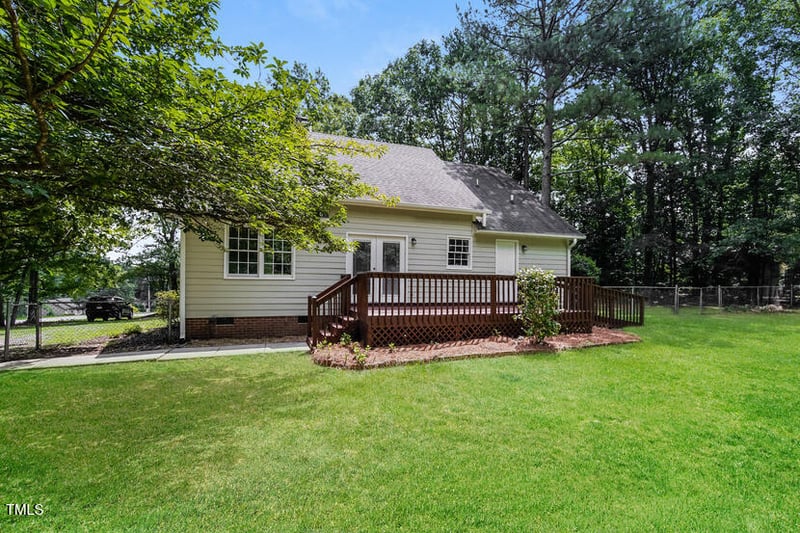 171 Creekstone Dr, Benson, NC 27504