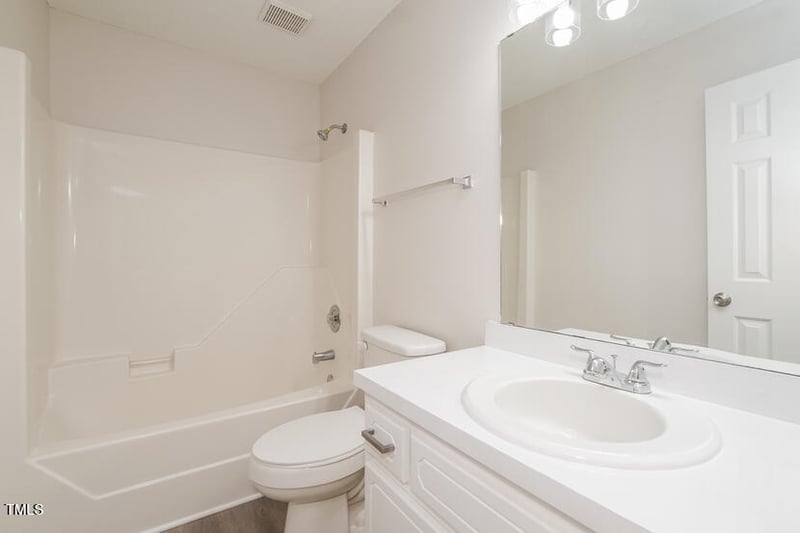 171 Creekstone Dr, Benson, NC 27504