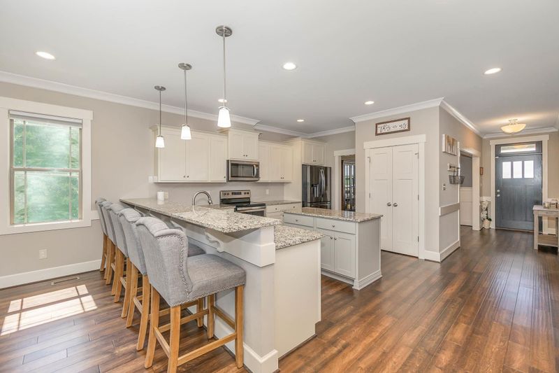 171 Lassiter Hills Dr, Four Oaks, NC 27524