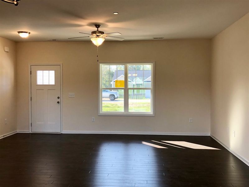 171 Southern Pl, Lillington, NC 27546