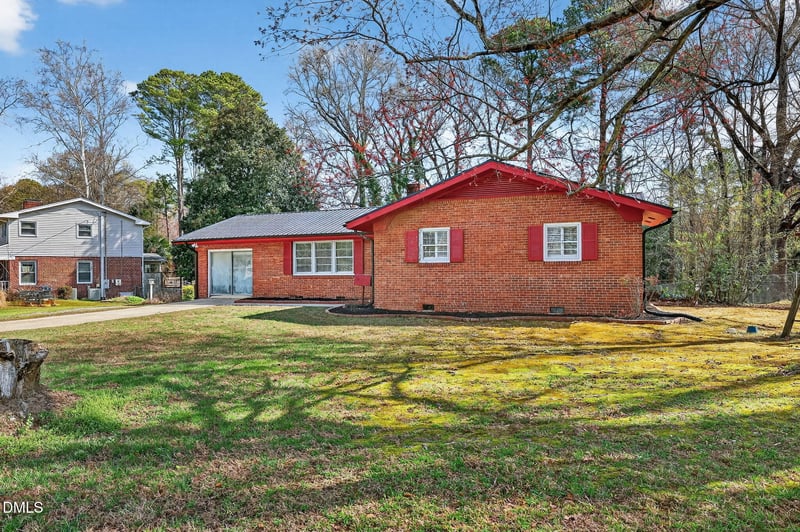 1710 Lakeside Dr, Garner, NC 27529