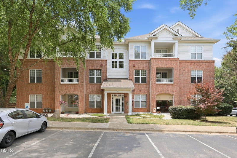 1710 Tiffany Bay Ct #302, Raleigh, NC 27609