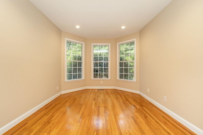 1711 Carl Durham Rd, Chapel Hill, NC 27516