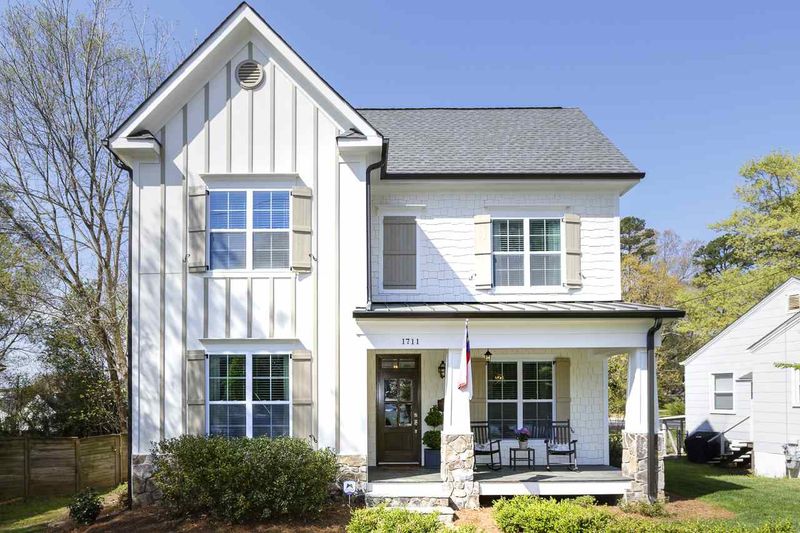 1711 Center Rd, Raleigh, NC 27608