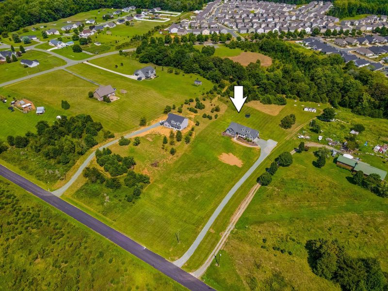 1711 Elmdale Rd, Burlington, NC 27215