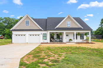 1711 Memory Ln, Burlington, NC 27217