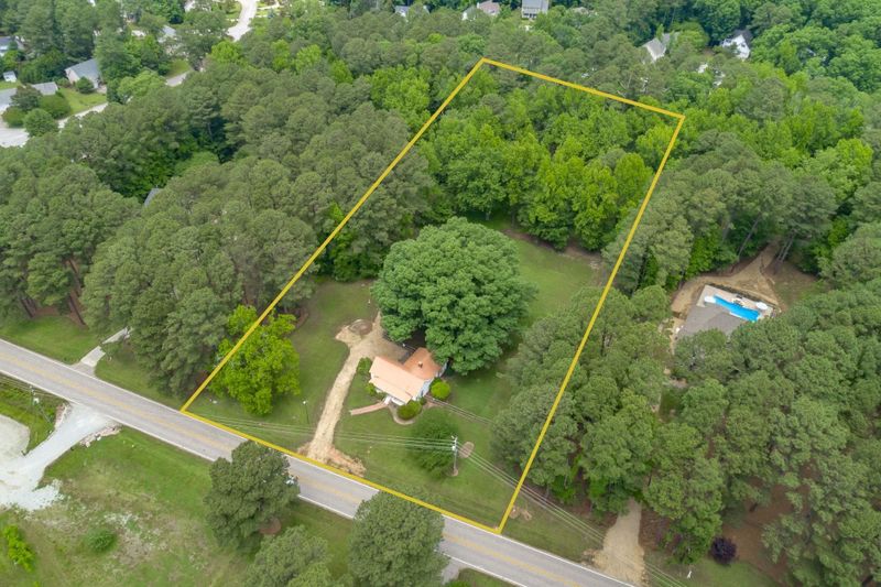 1712 Avent Ferry Rd, Holly Springs, NC 27540