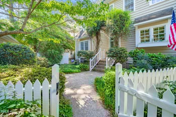 1712 Briarforest Pl, Raleigh, NC 27615