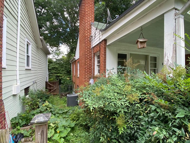 1712 Carson, Raleigh, NC 27608