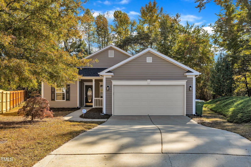 1712 Johste Ct, Fuquay Varina, NC 27526